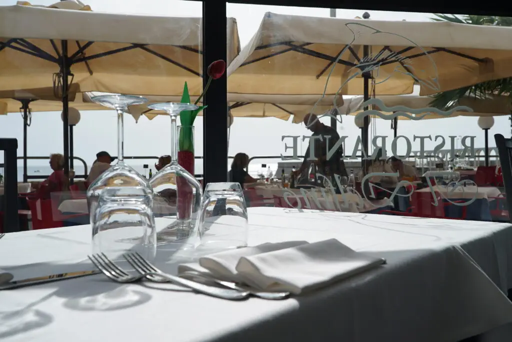 Ristorante Il Delfino a Civitavecchia. Vista dalla veranda sul mare